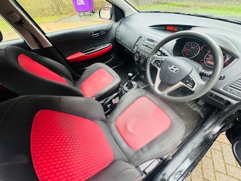 Used Hyundai i20 2009 for sale - 76855968: Photo