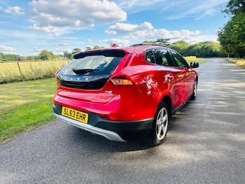 Used Volvo V40 2013 for sale - 79077126: Photo