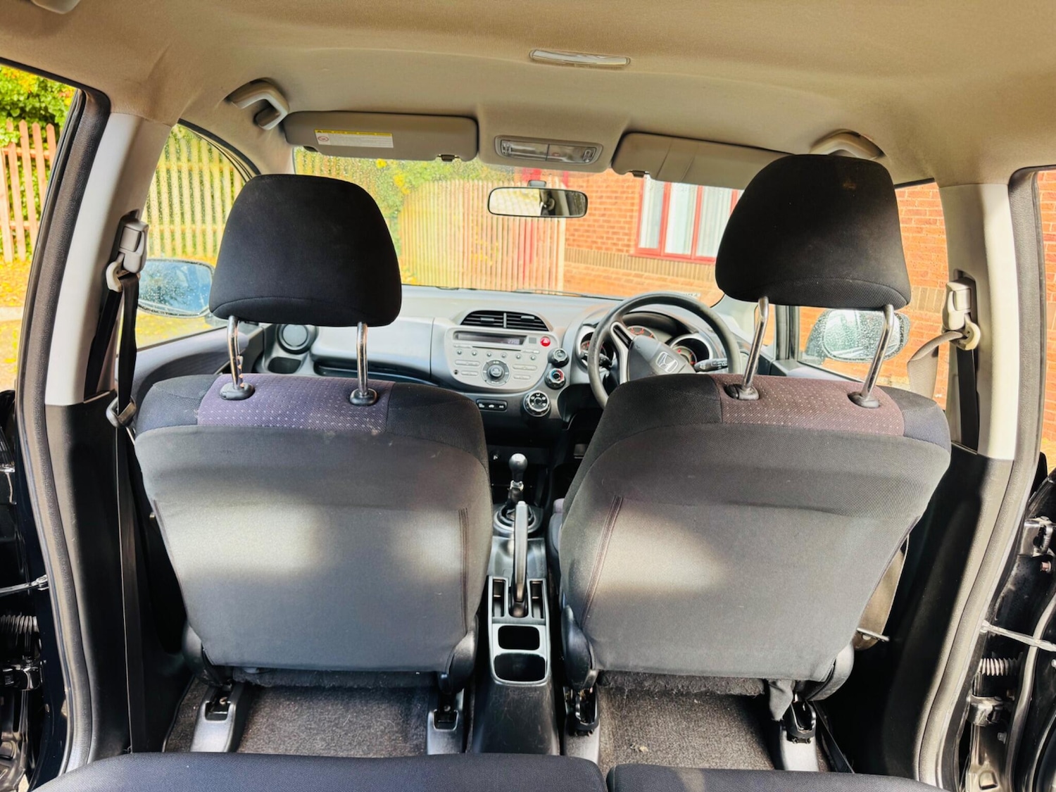 Used Honda Jazz 2010 for sale - 76850420: Photo 16