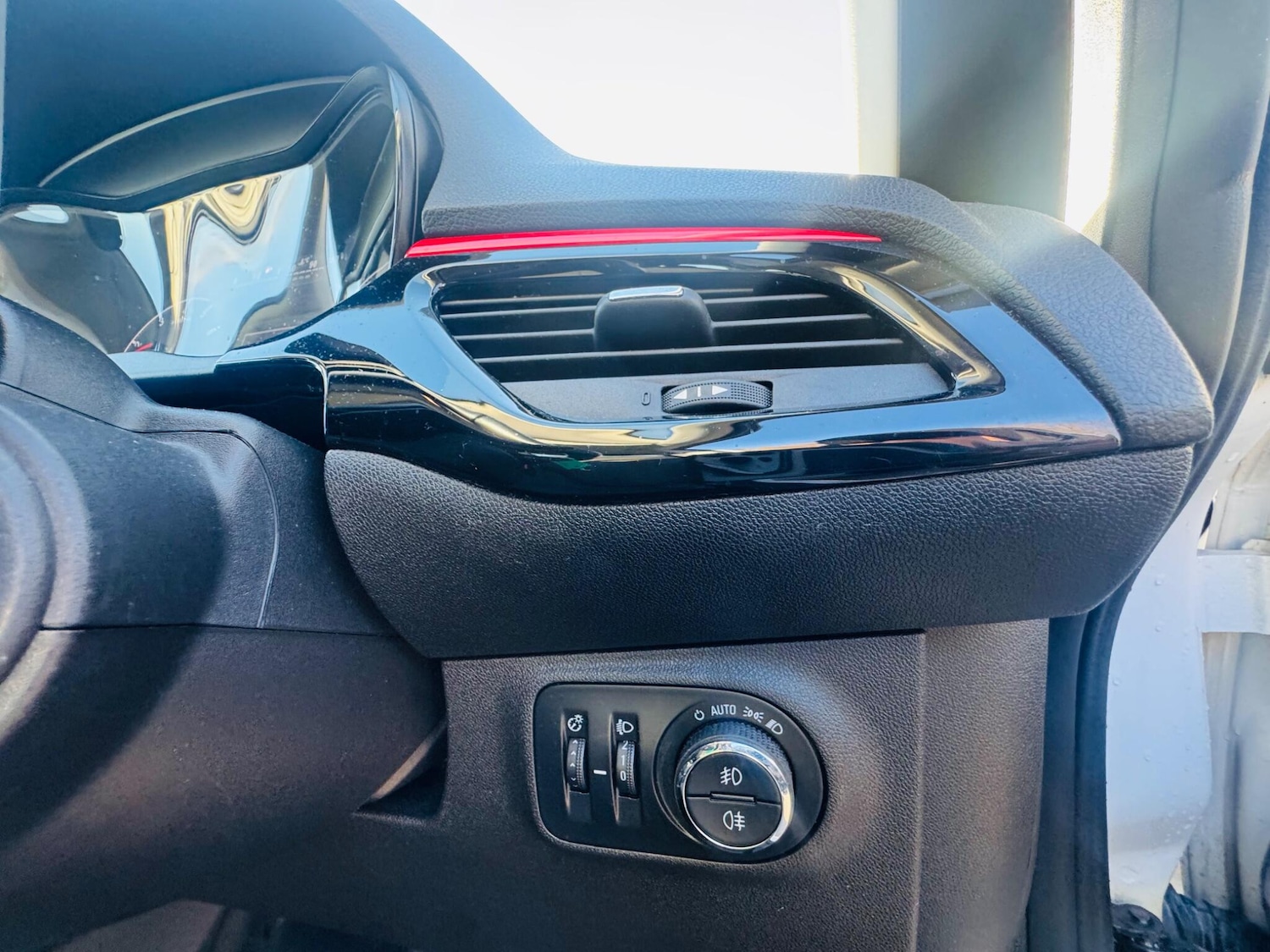 Used Vauxhall Corsa 2018 for sale - 77050290: Photo 29