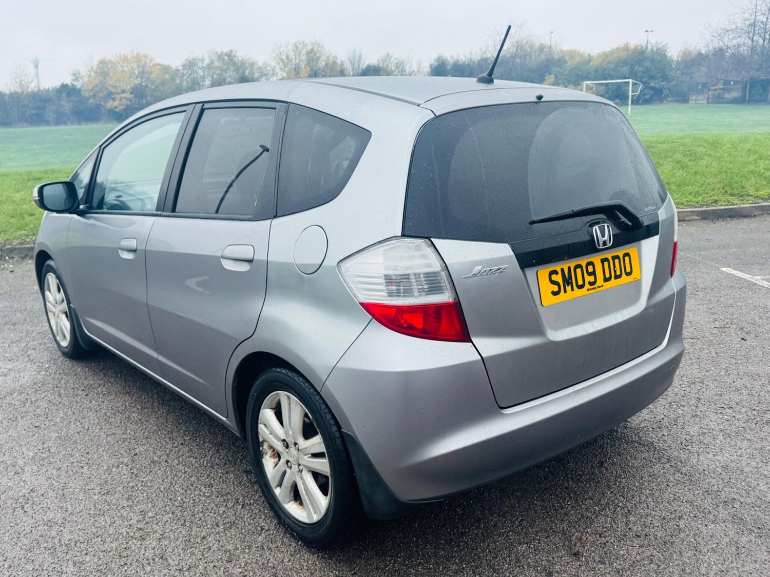 Used Honda Jazz 2009 for sale - 76824688: Photo 2