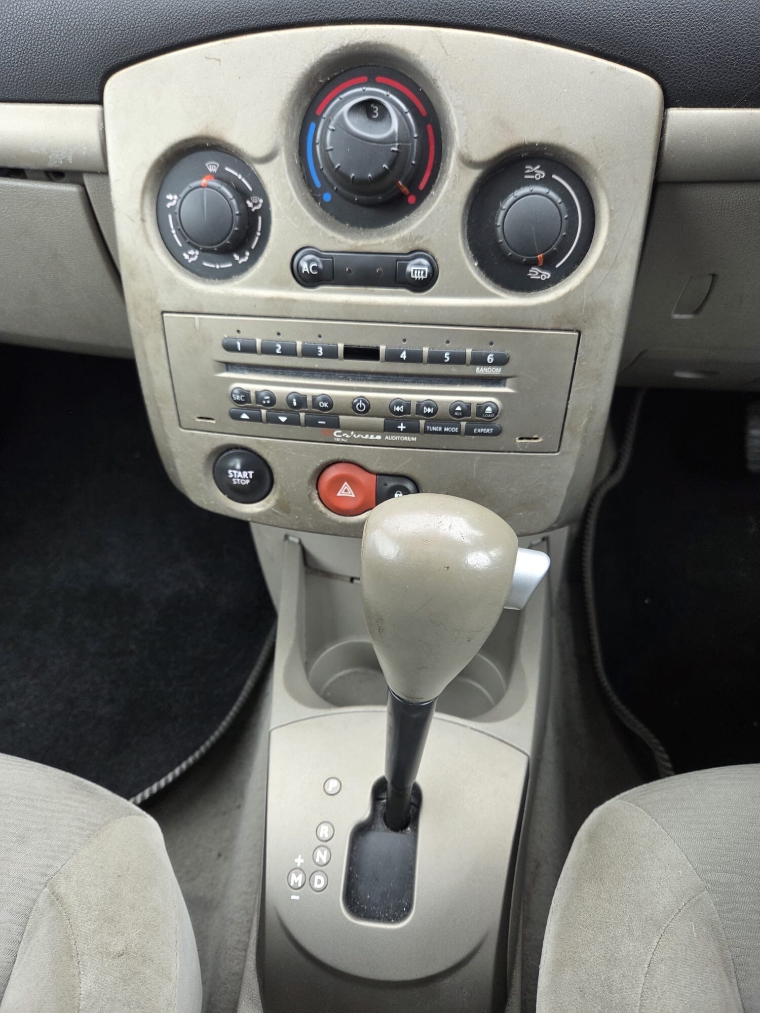 Used Renault Clio 2006 for sale - 77565198: Photo 13