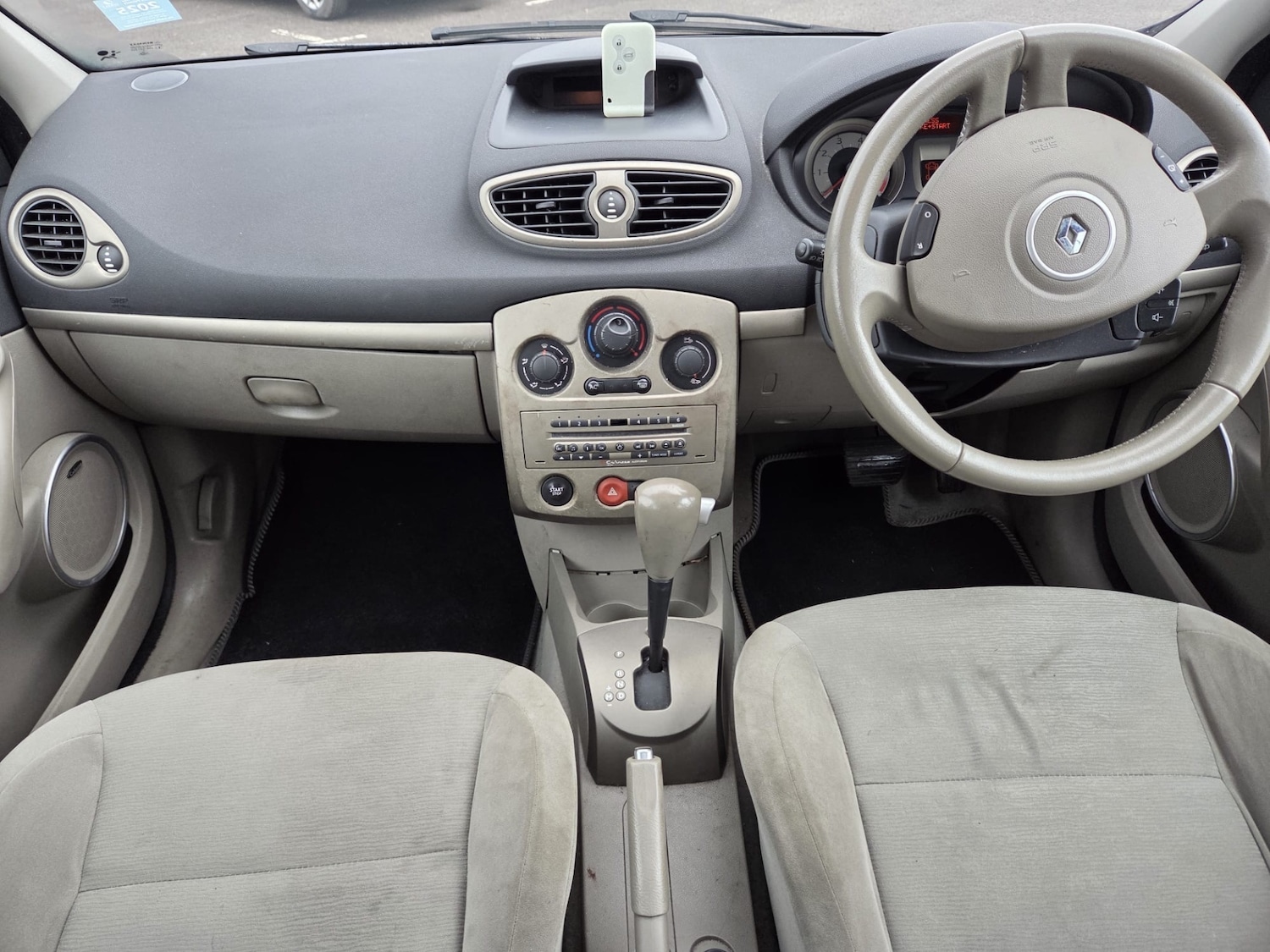 Used Renault Clio 2006 for sale - 77565198: Photo 3
