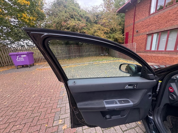 Used Volvo V50 2008 for sale - 76315005: Photo 29