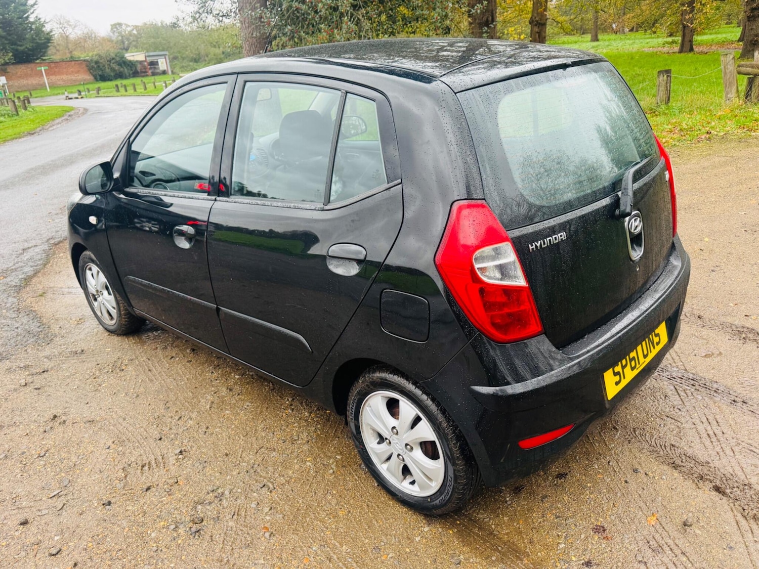 Used Hyundai i10 2011 for sale - 76667379: Photo 12