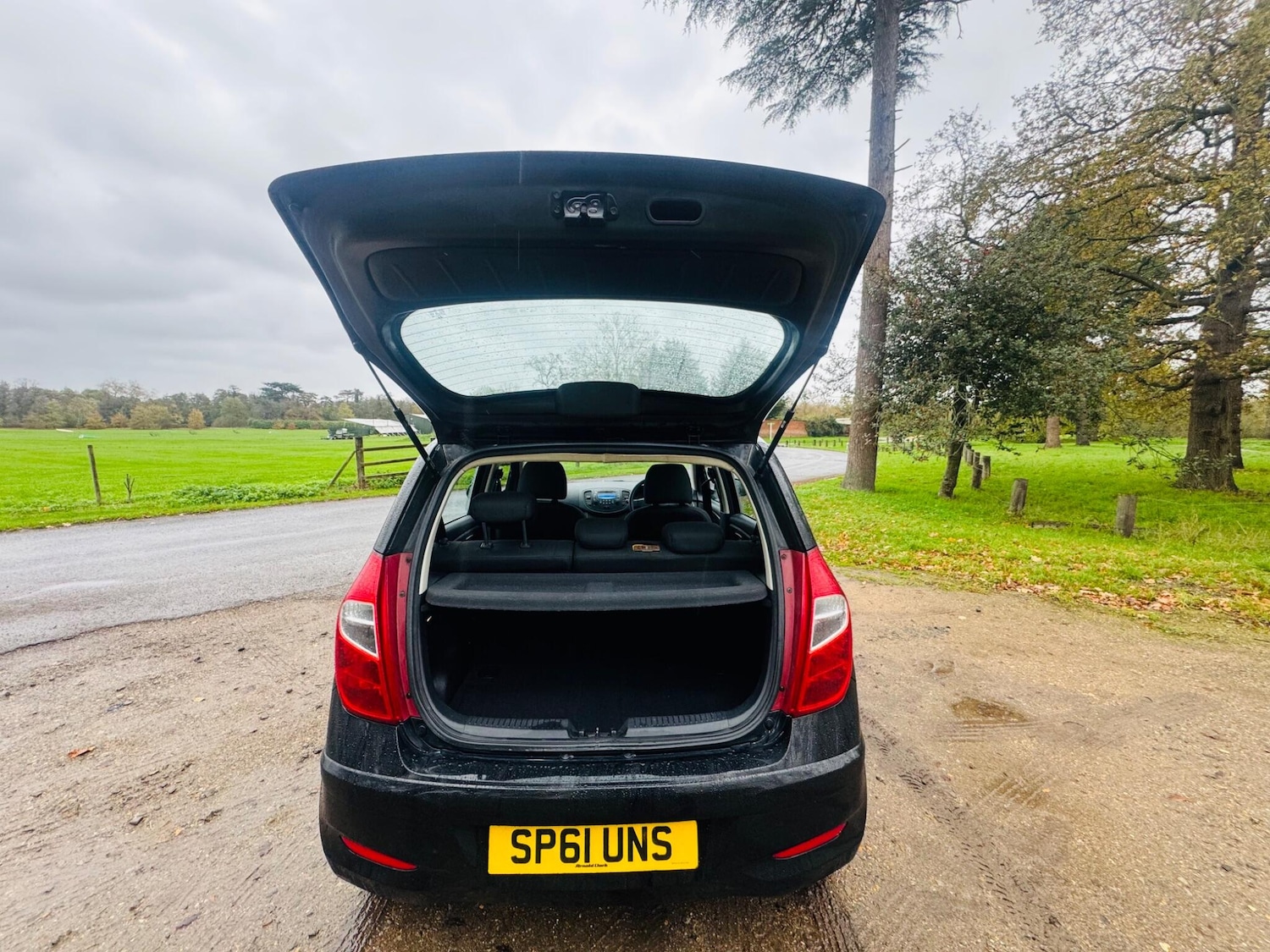 Used Hyundai i10 2011 for sale - 76667379: Photo 23