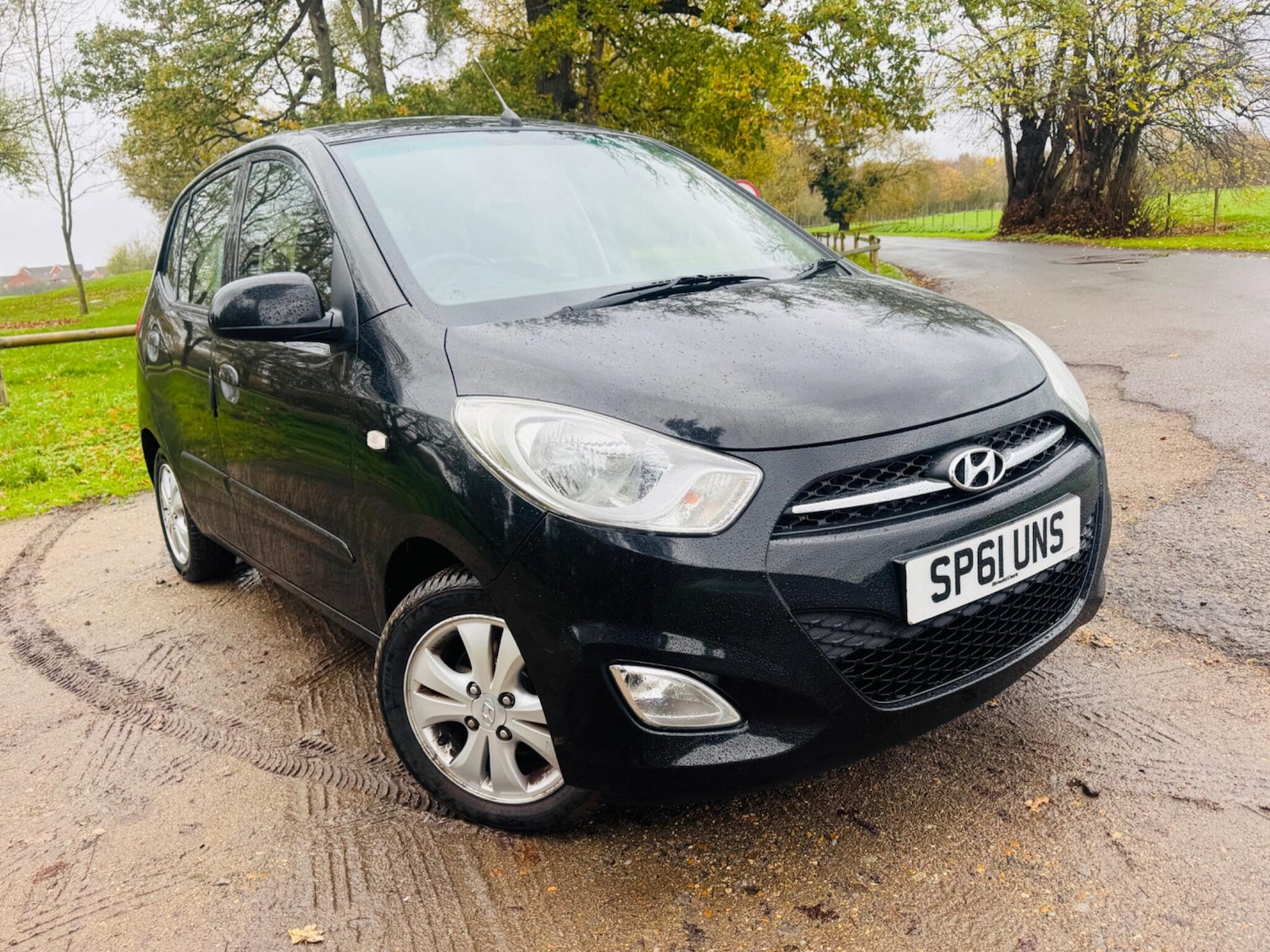 Used Hyundai i10 2011 for sale - 76667379: Photo 5