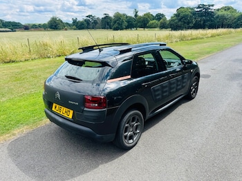 Used Citroen C4 Cactus 2016 for sale - 79076824: Photo