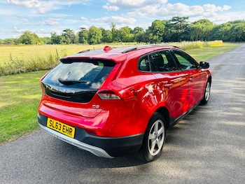 Used Volvo V40 2013 for sale - 79223986: Photo