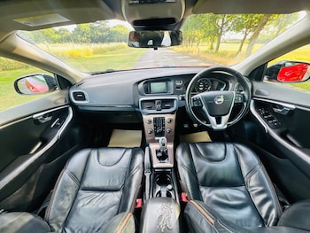 Used Volvo V40 2013 for sale - 79223986: Photo