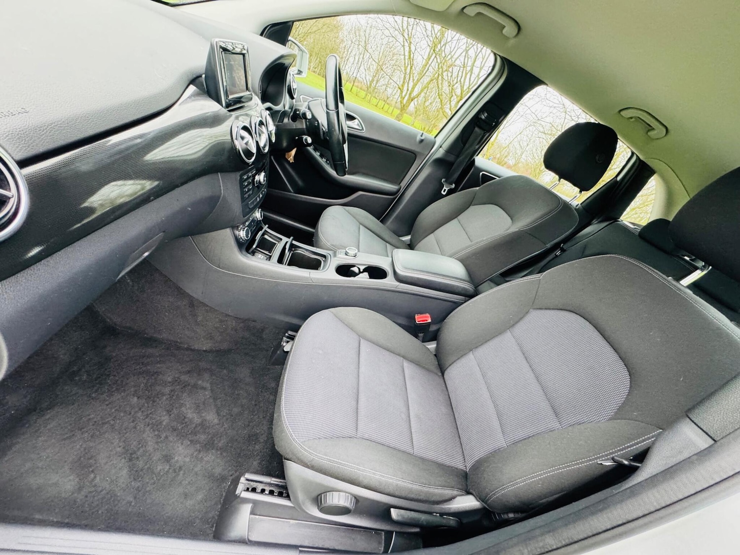 Used Mercedes-Benz B Class for sale - 77166476: Photo 42