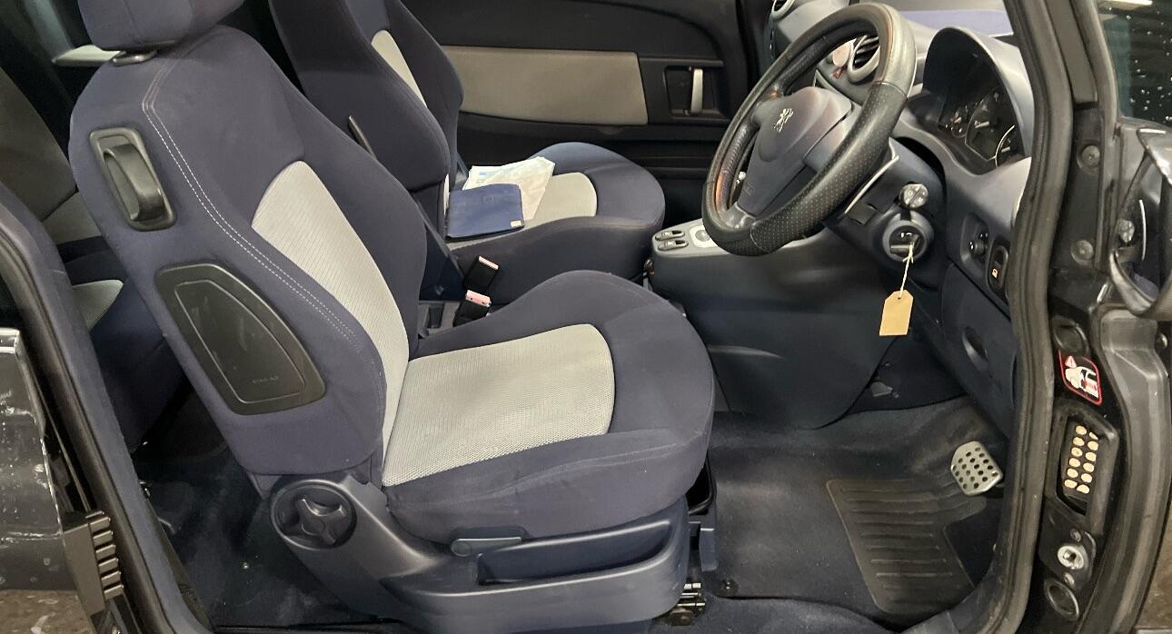 Used Peugeot 1007 2006 for sale - 77066885: Photo 5