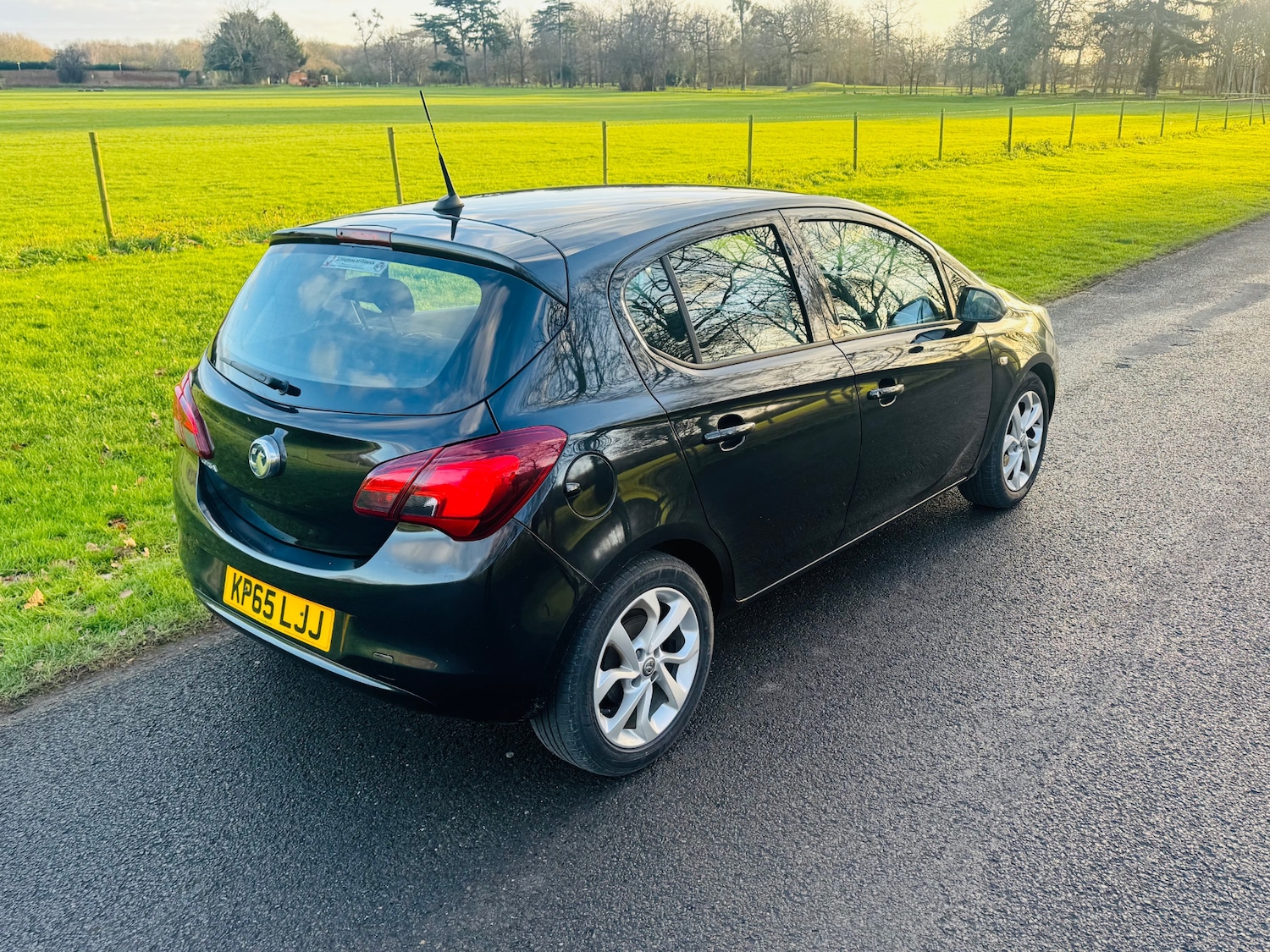 Used Vauxhall Corsa 2015 for sale - 77565192: Photo 2