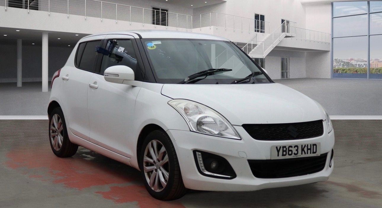 Used Suzuki Swift 2013 for sale - 78147690: Photo 1