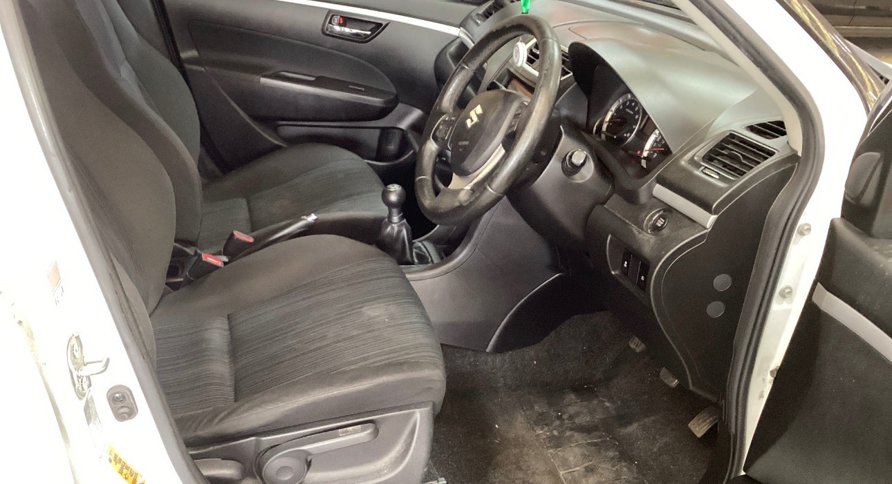 Used Suzuki Swift 2013 for sale - 78147690: Photo 3