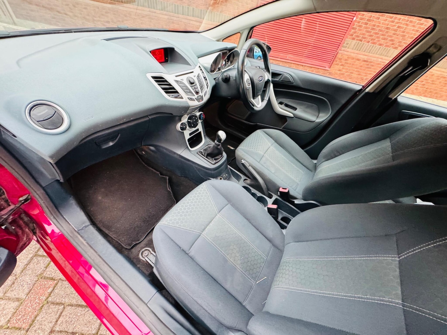 Used Ford Fiesta 2010 for sale - 75773387: Photo 21