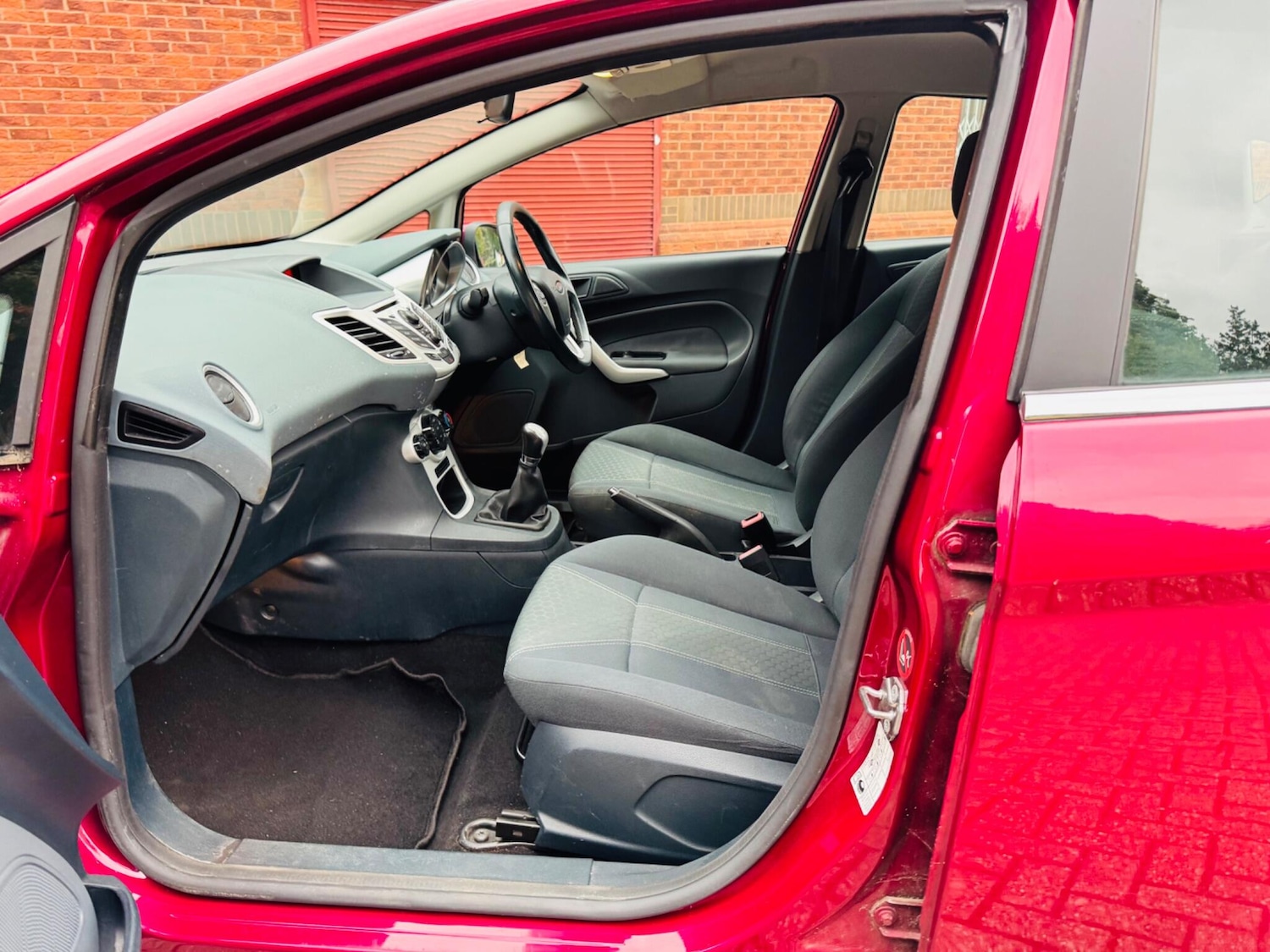 Used Ford Fiesta 2010 for sale - 75773387: Photo 25