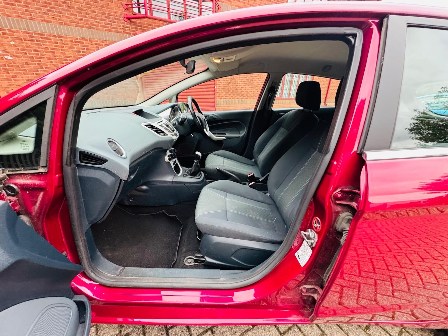 Used Ford Fiesta 2010 for sale - 75773387: Photo 27