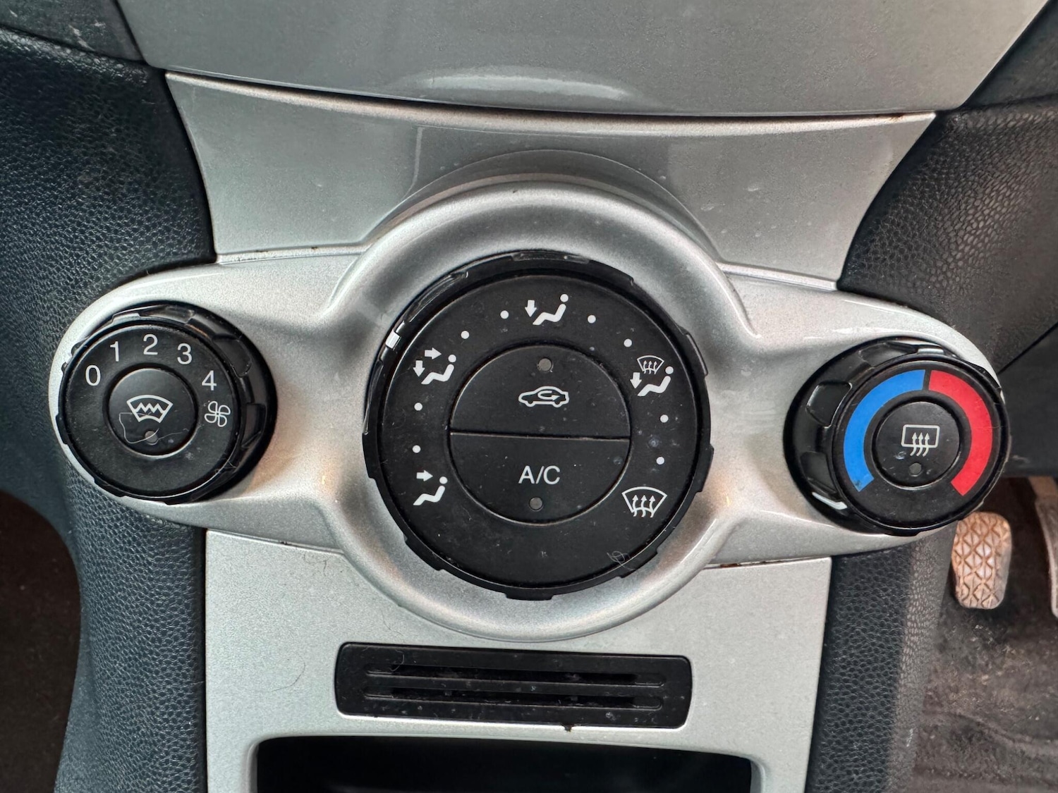 Used Ford Fiesta 2010 for sale - 75773387: Photo 31