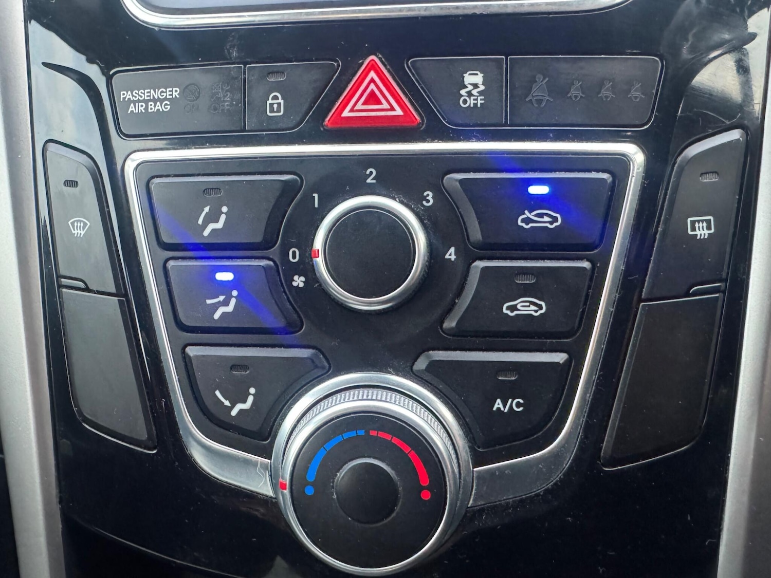 Used Hyundai i30 2013 for sale - 76409030: Photo 48