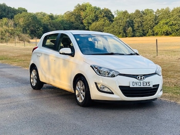 Used Hyundai i20 2013 for sale - 79335875: Photo