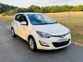 Used Hyundai i20 2013 for sale - 79335875: Photo