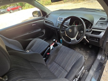 Used Suzuki Swift 2015 for sale - 79258685: Photo