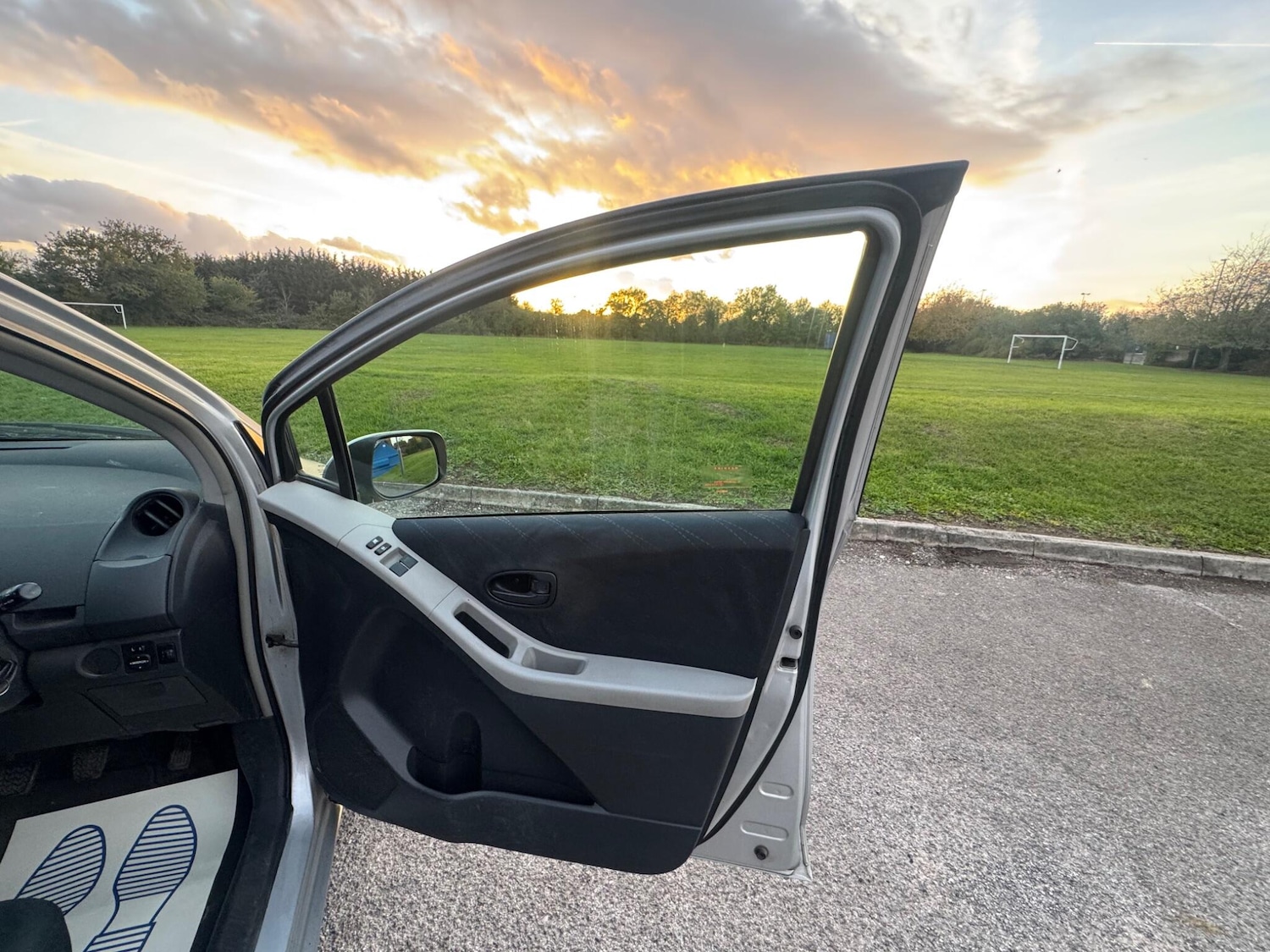 Used Toyota Yaris 2006 for sale - 76667422: Photo 17