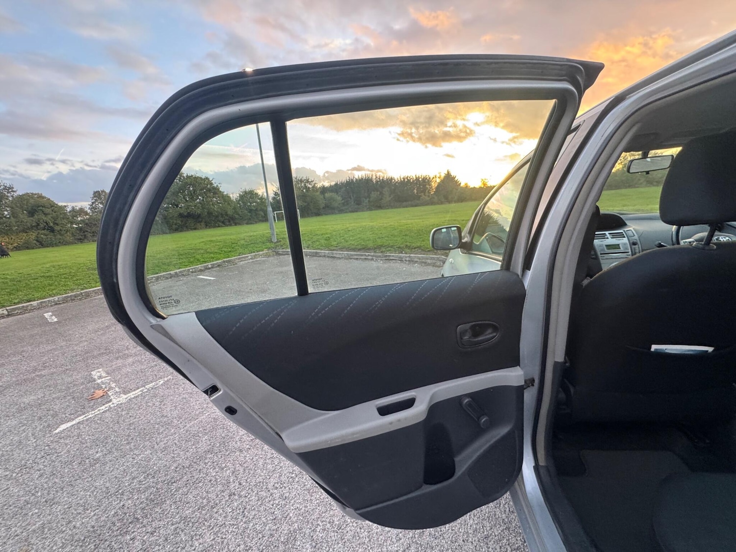 Used Toyota Yaris 2006 for sale - 76667422: Photo 26