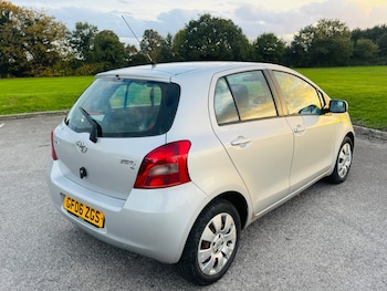 Used Toyota Yaris 2006 for sale - 76667422: Photo