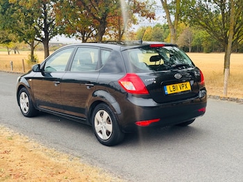 Used Kia Ceed 2011 for sale - 79534274: Photo