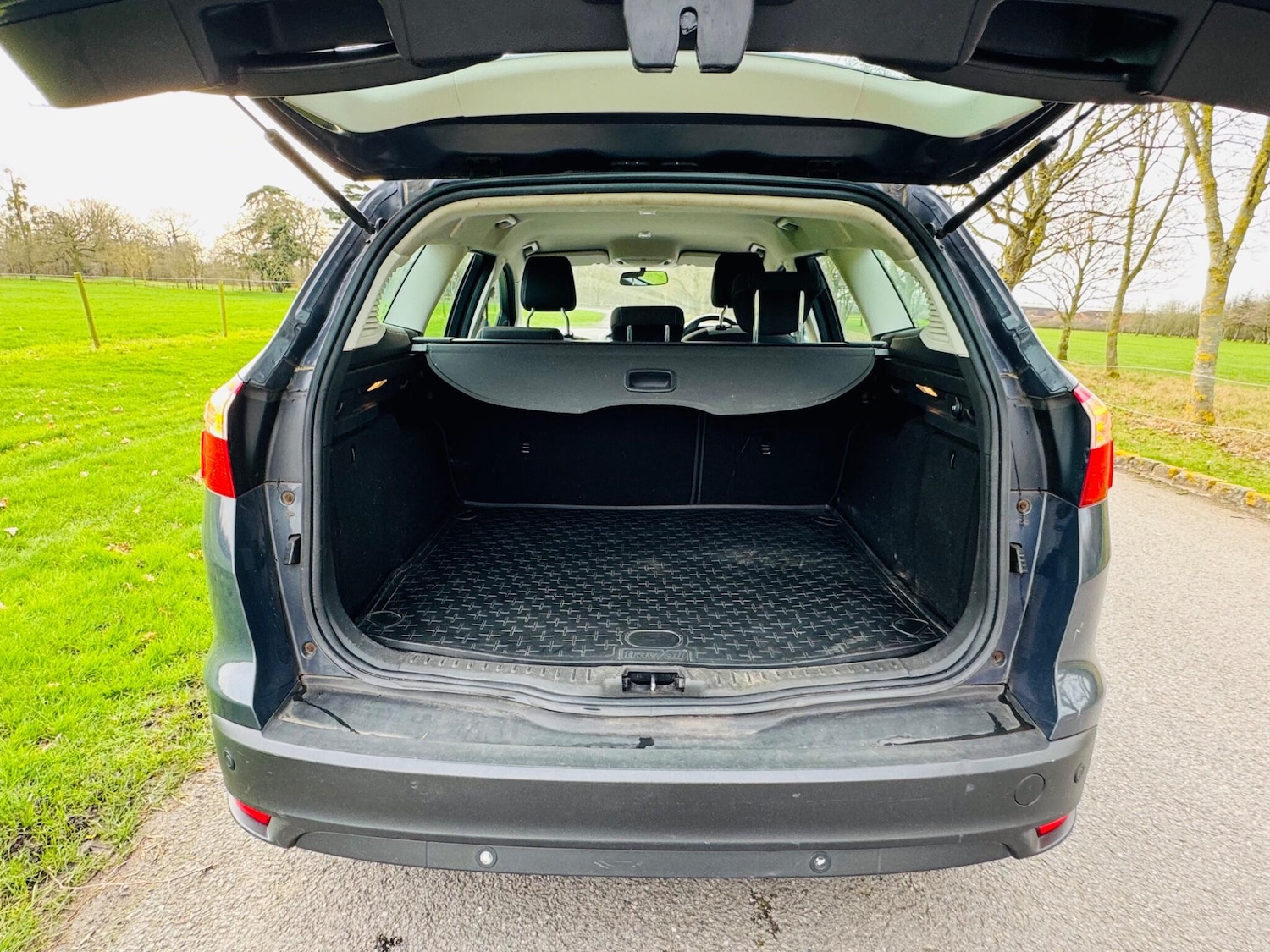 Used Ford Focus 2011 for sale - 77586520: Photo 24