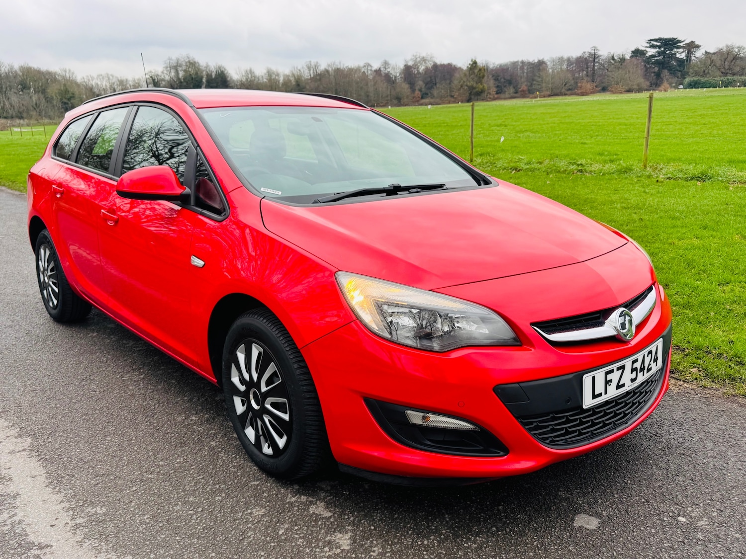 Used Vauxhall Astra 2012 for sale - 77564576: Photo 4