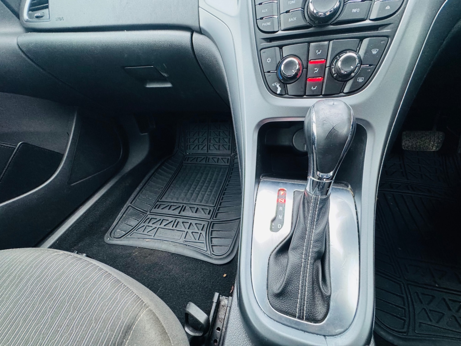 Used Vauxhall Astra 2012 for sale - 77564576: Photo 43