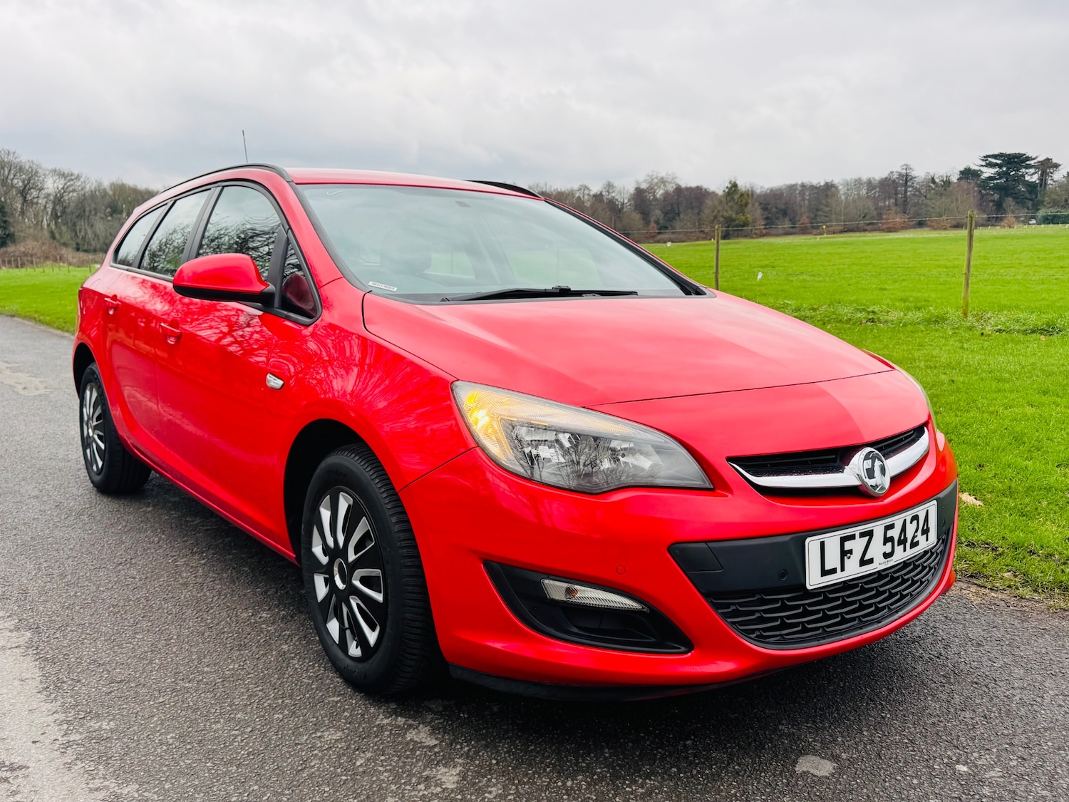 Used Vauxhall Astra 2012 for sale - 77564576: Photo 5