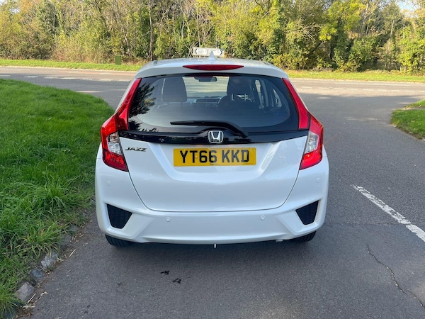 Used Honda Jazz 2016 for sale - 76327121: Photo 12
