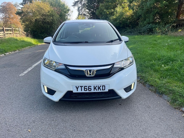 Used Honda Jazz 2016 for sale - 76327121: Photo 15