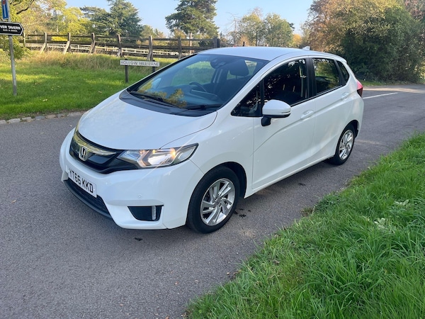 Used Honda Jazz 2016 for sale - 76327121: Photo 9