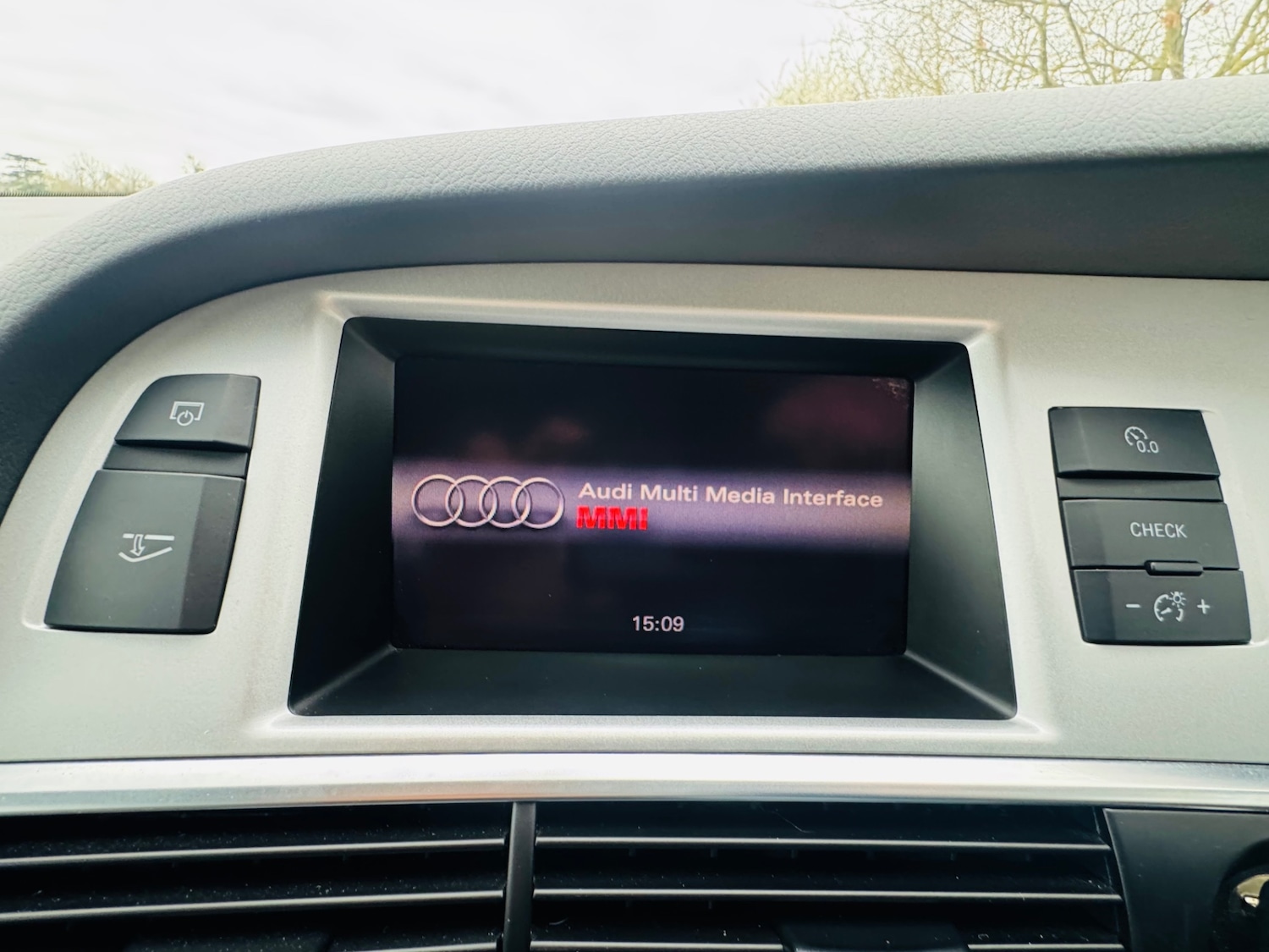 Used Audi A6 2010 for sale - 78098524: Photo 46