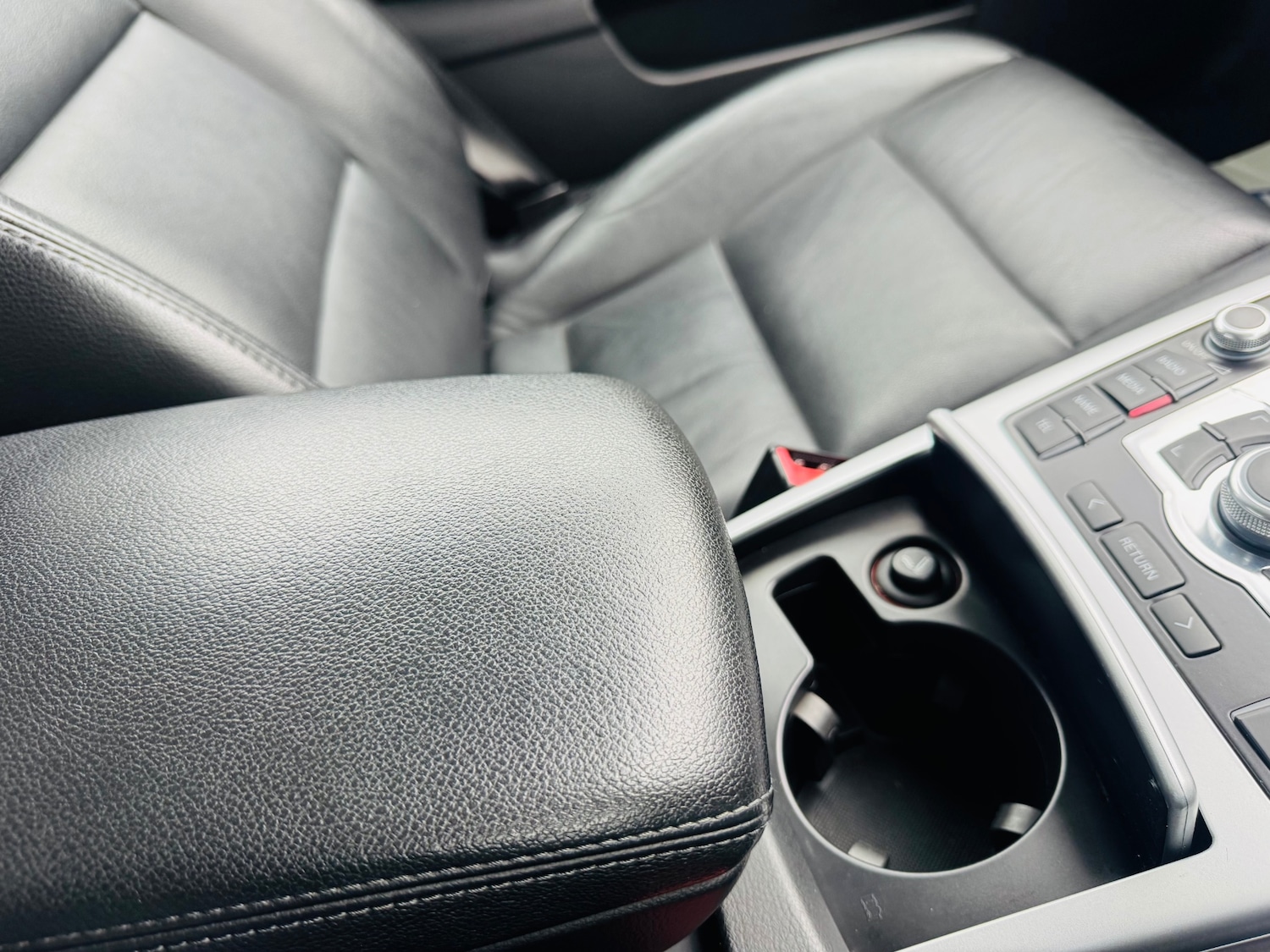 Used Audi A6 2010 for sale - 78098524: Photo 51