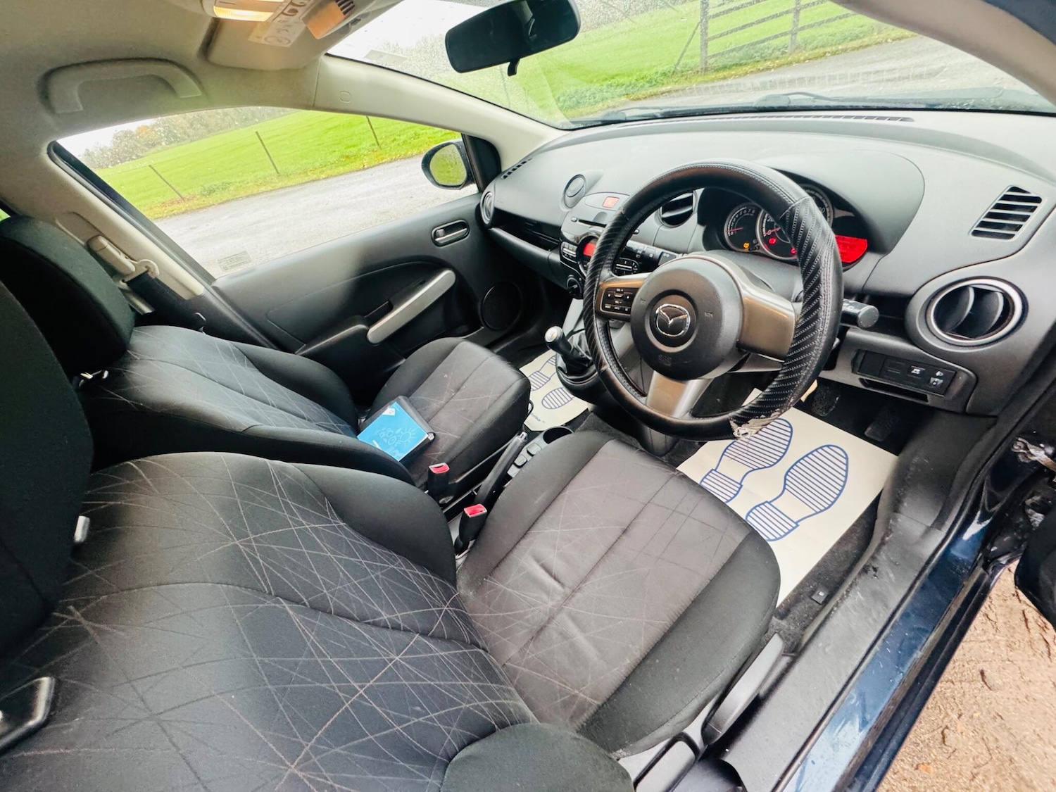 Used Mazda Mazda2 2014 for sale - 76953309: Photo 16