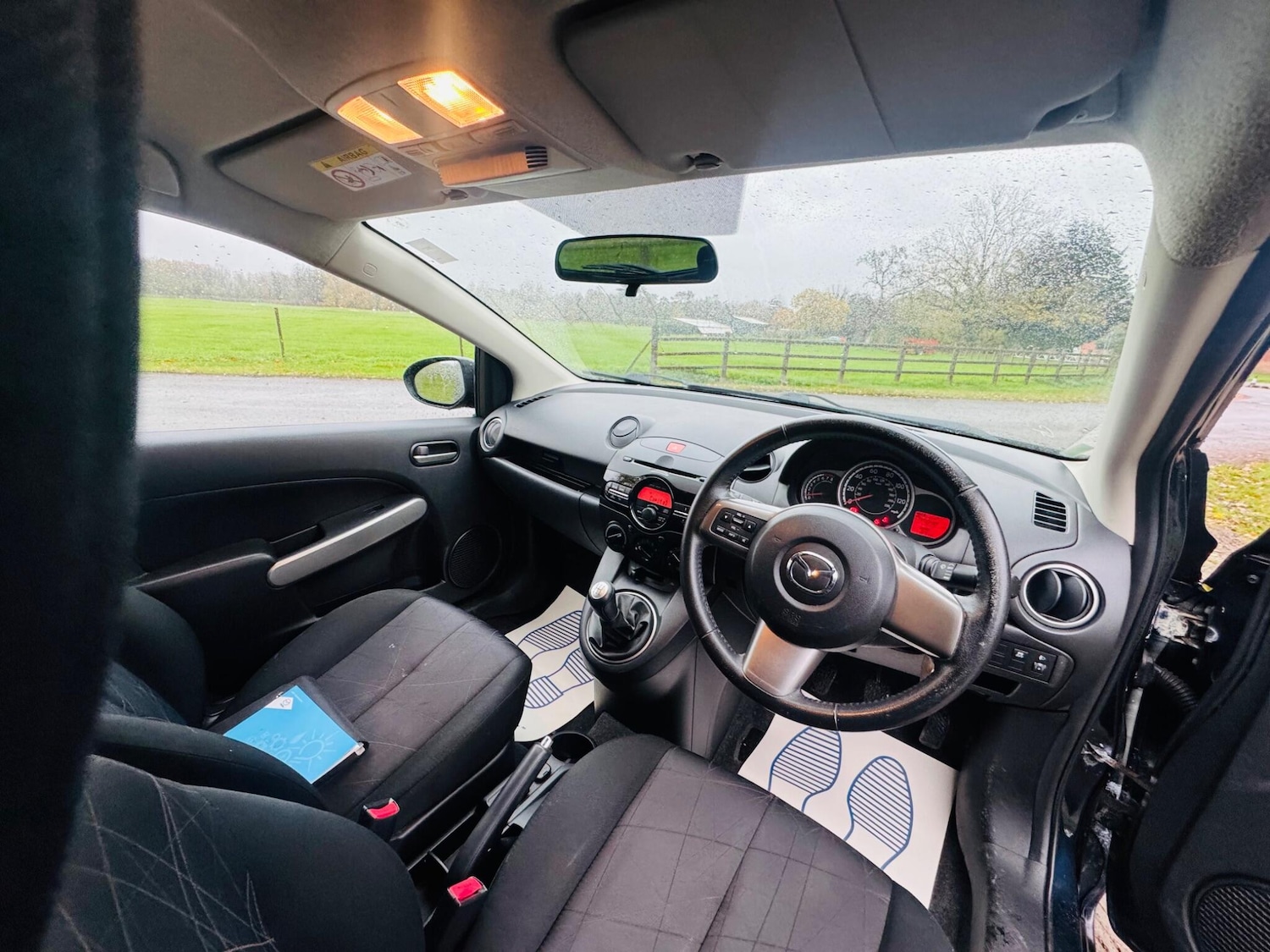 Used Mazda Mazda2 2014 for sale - 76953309: Photo 18