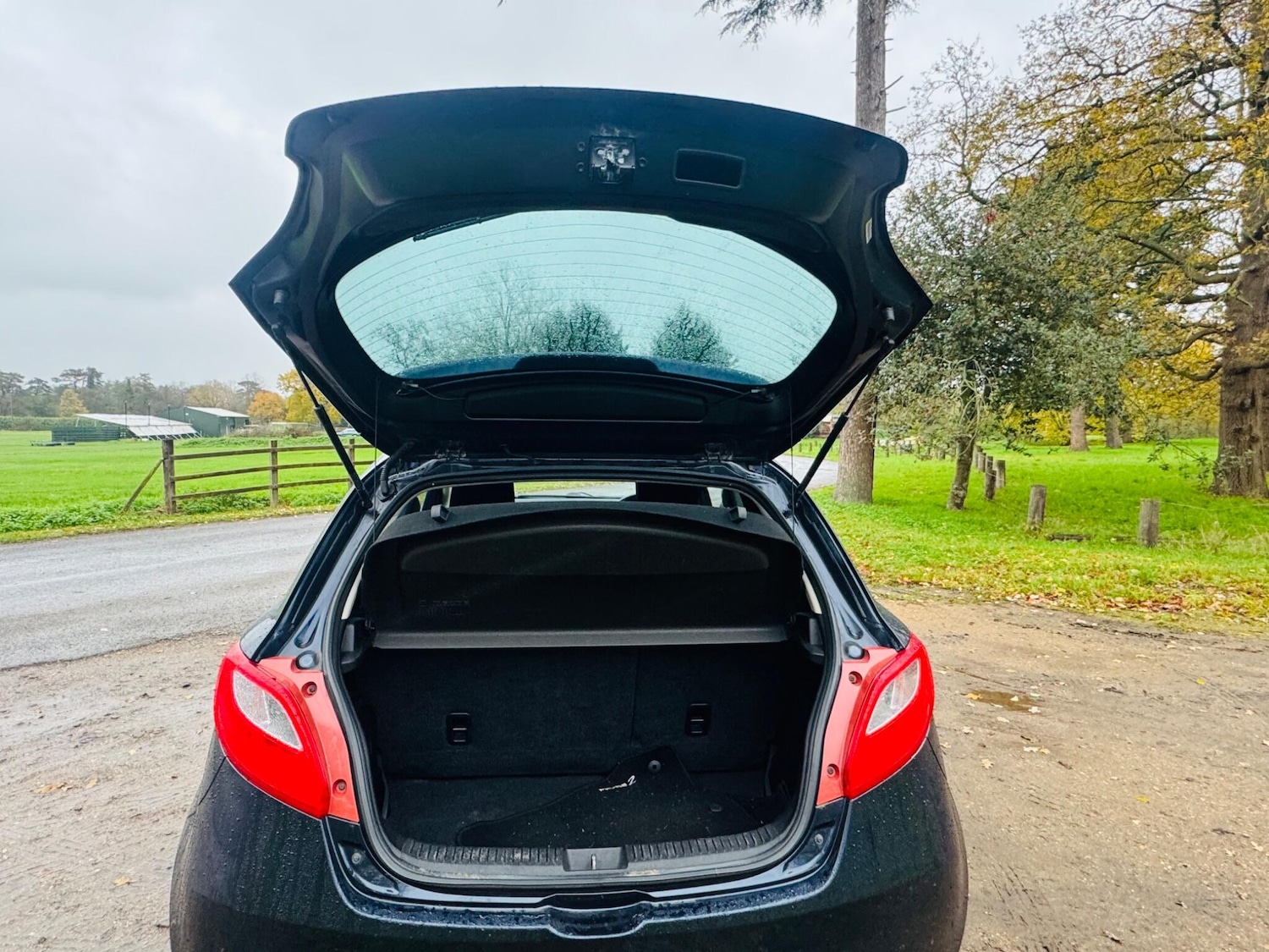 Used Mazda Mazda2 2014 for sale - 76953309: Photo 28