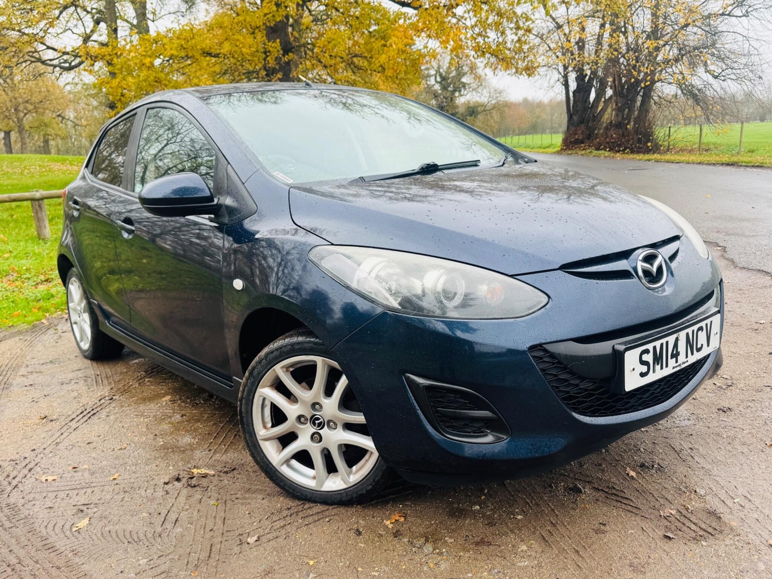 Used Mazda Mazda2 2014 for sale - 76953309: Photo 5