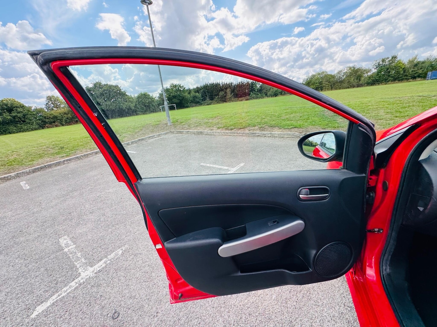 Used Mazda Mazda2 2013 for sale - 76121725: Photo 25