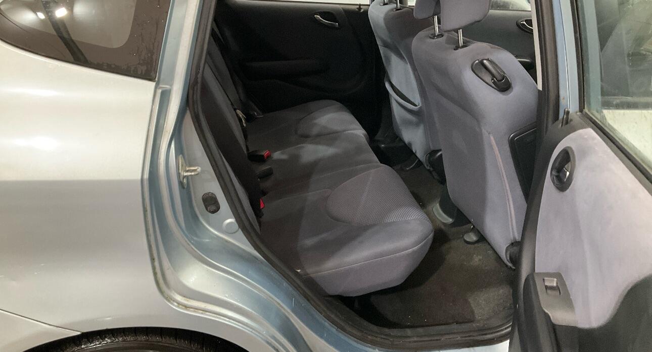 Used Honda Jazz 2004 for sale - 77637786: Photo 7