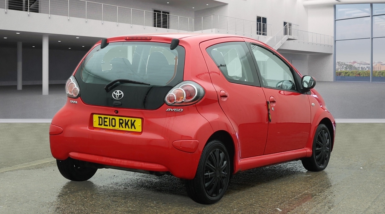 Used Toyota AYGO 2010 for sale - 77721561: Photo 2