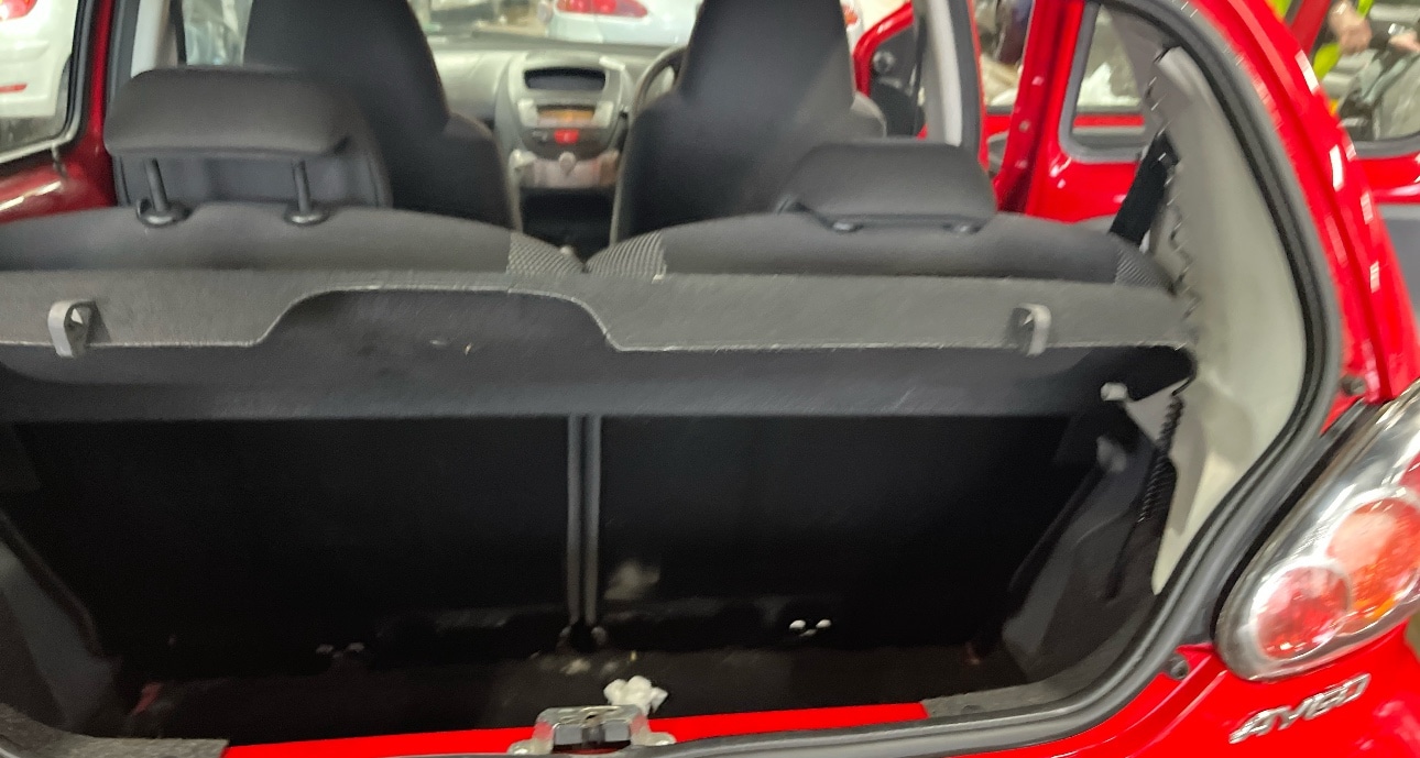 Used Toyota AYGO 2010 for sale - 77721561: Photo 8