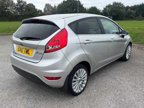 Used Ford Fiesta 2010 for sale - 76214173: Photo 10