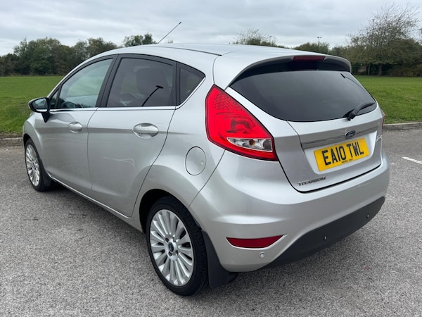 Used Ford Fiesta 2010 for sale - 76214173: Photo 13